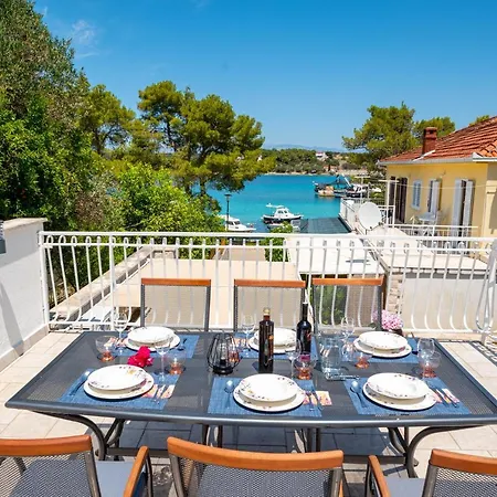 Harmony Apartment Loviste